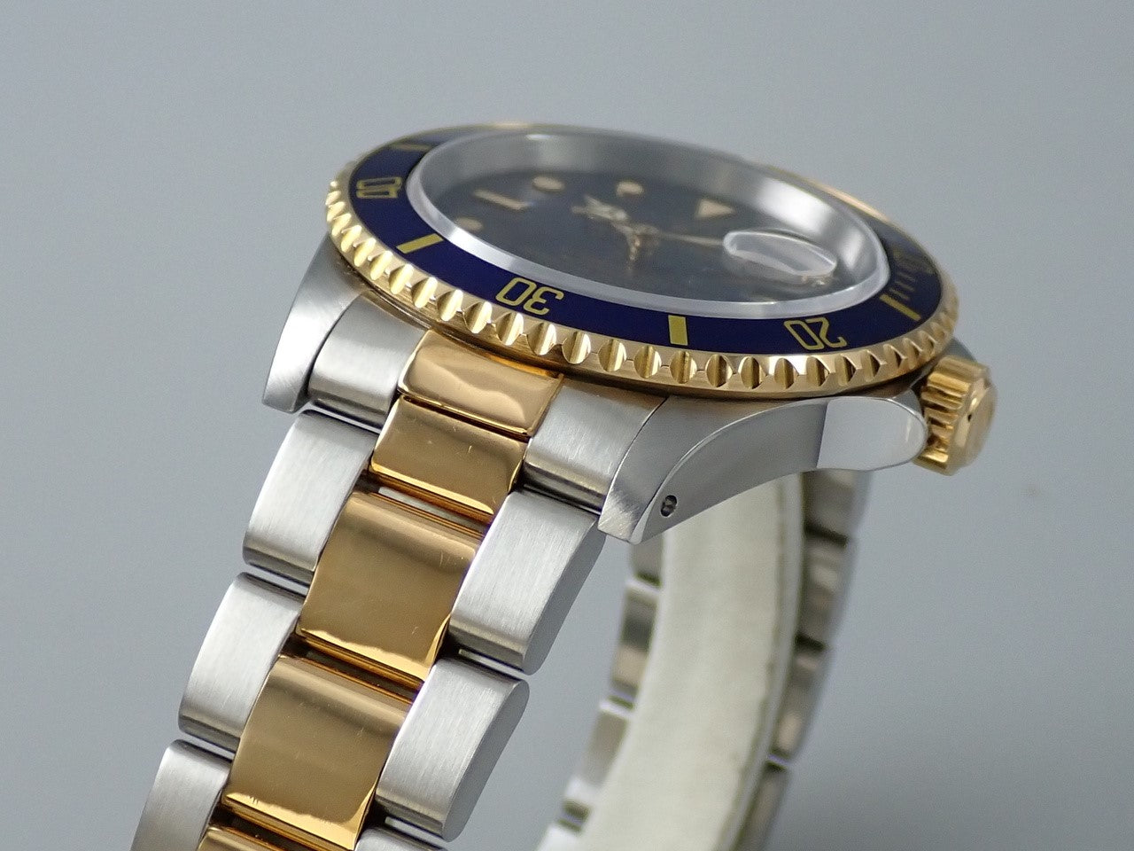 Rolex Submariner Date &lt;Warranty and Box&gt;