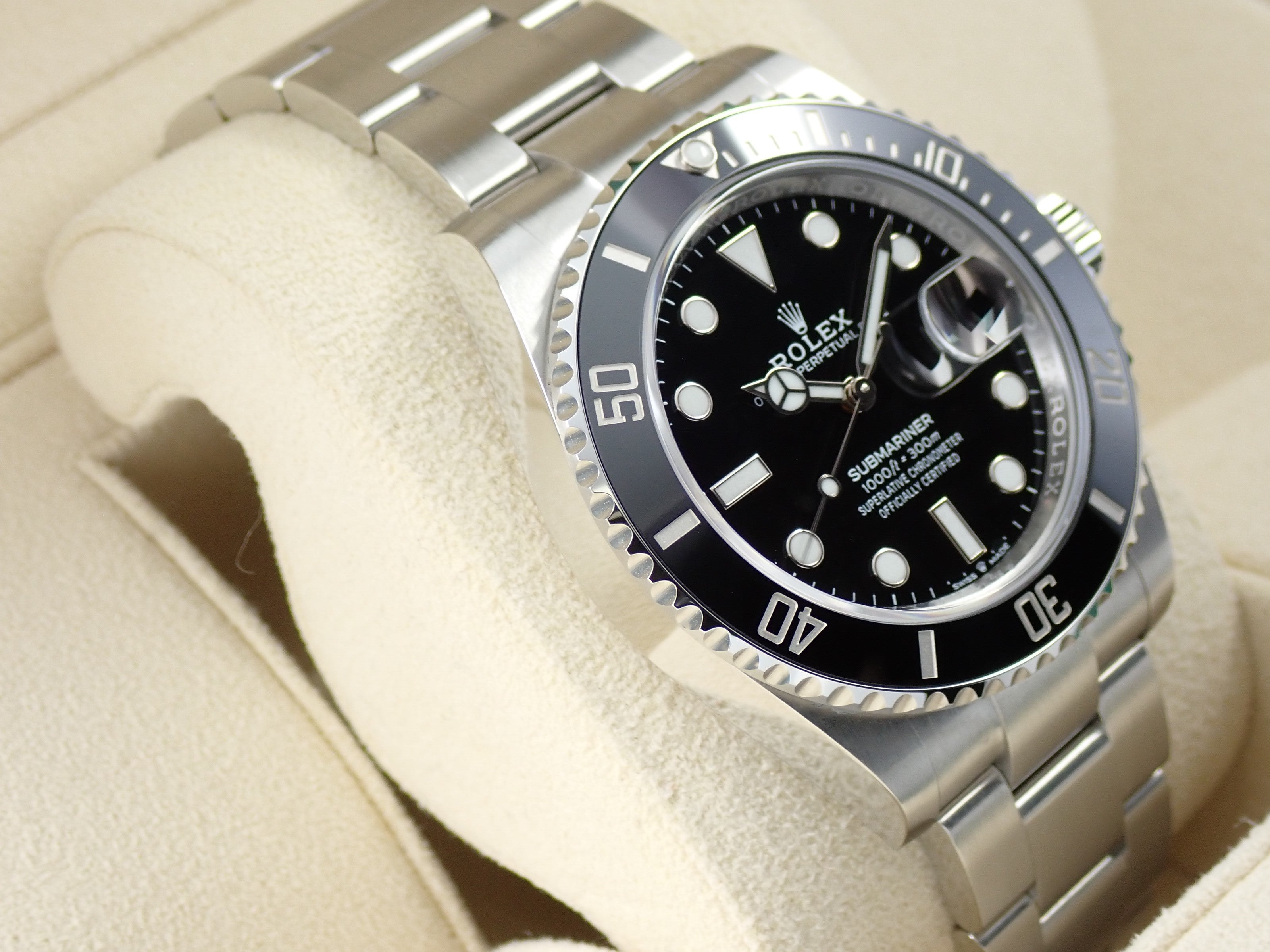 Rolex Submariner Date &lt;Warranty, Box, etc.&gt;