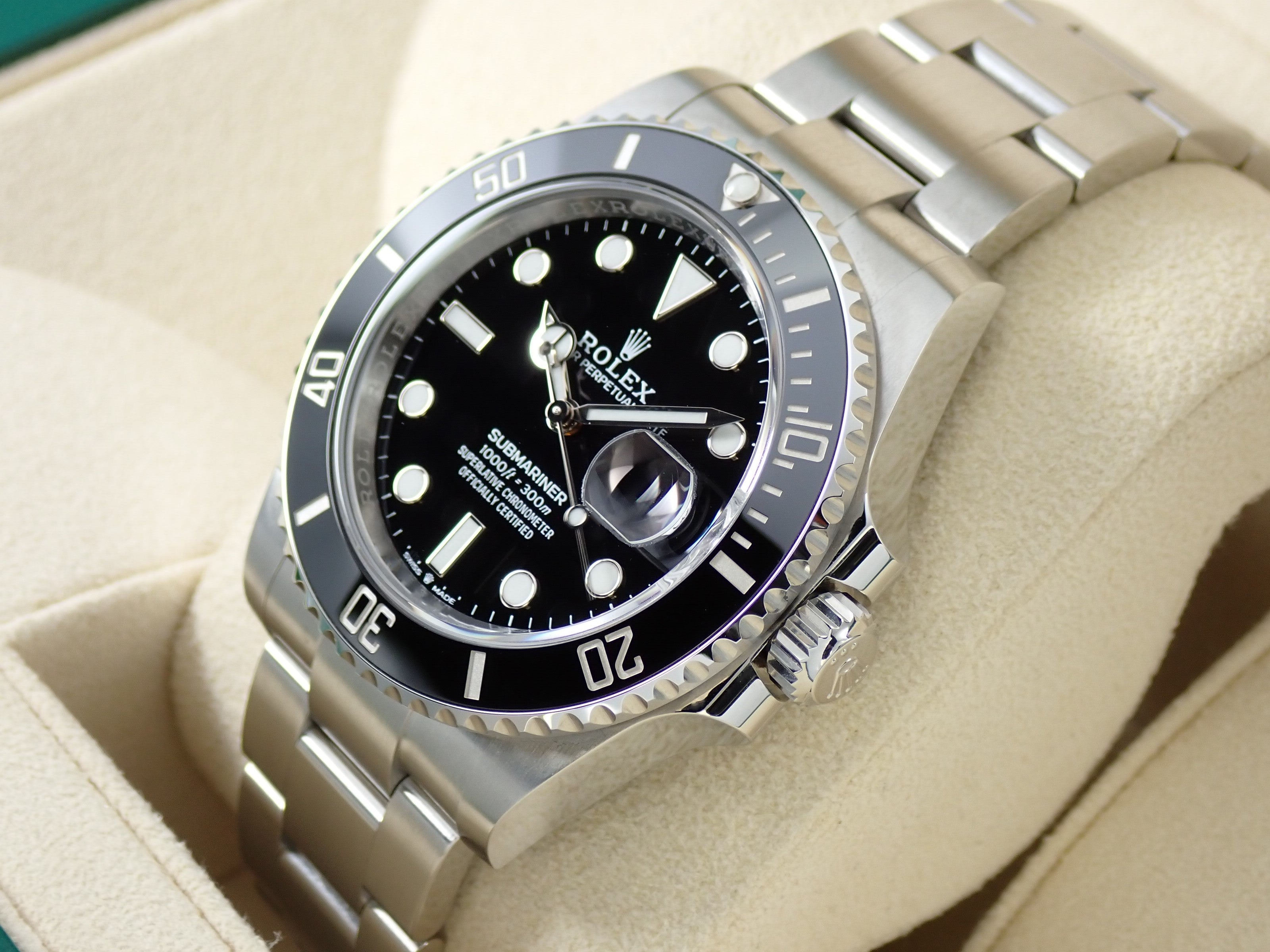 Rolex Submariner Date &lt;Warranty, Box, etc.&gt;