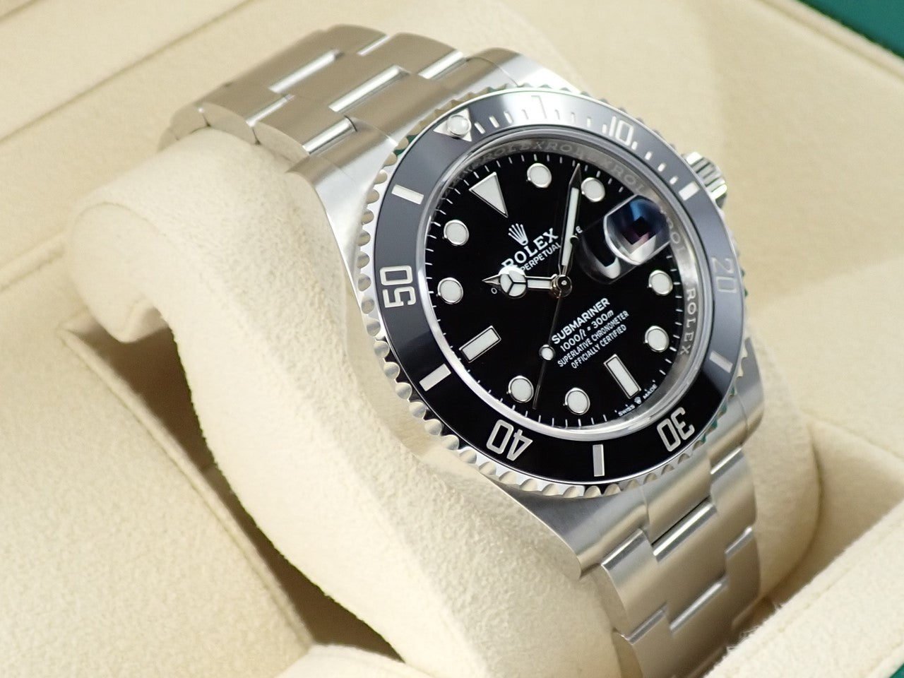 Rolex Submariner Date &lt;Warranty, Box, etc.&gt;