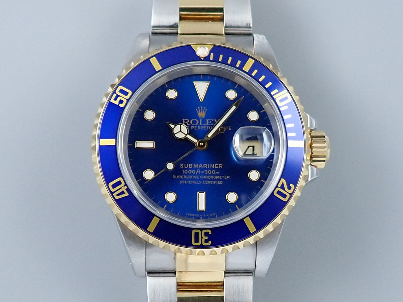 Rolex Submariner Date &lt;Warranty and Box&gt;