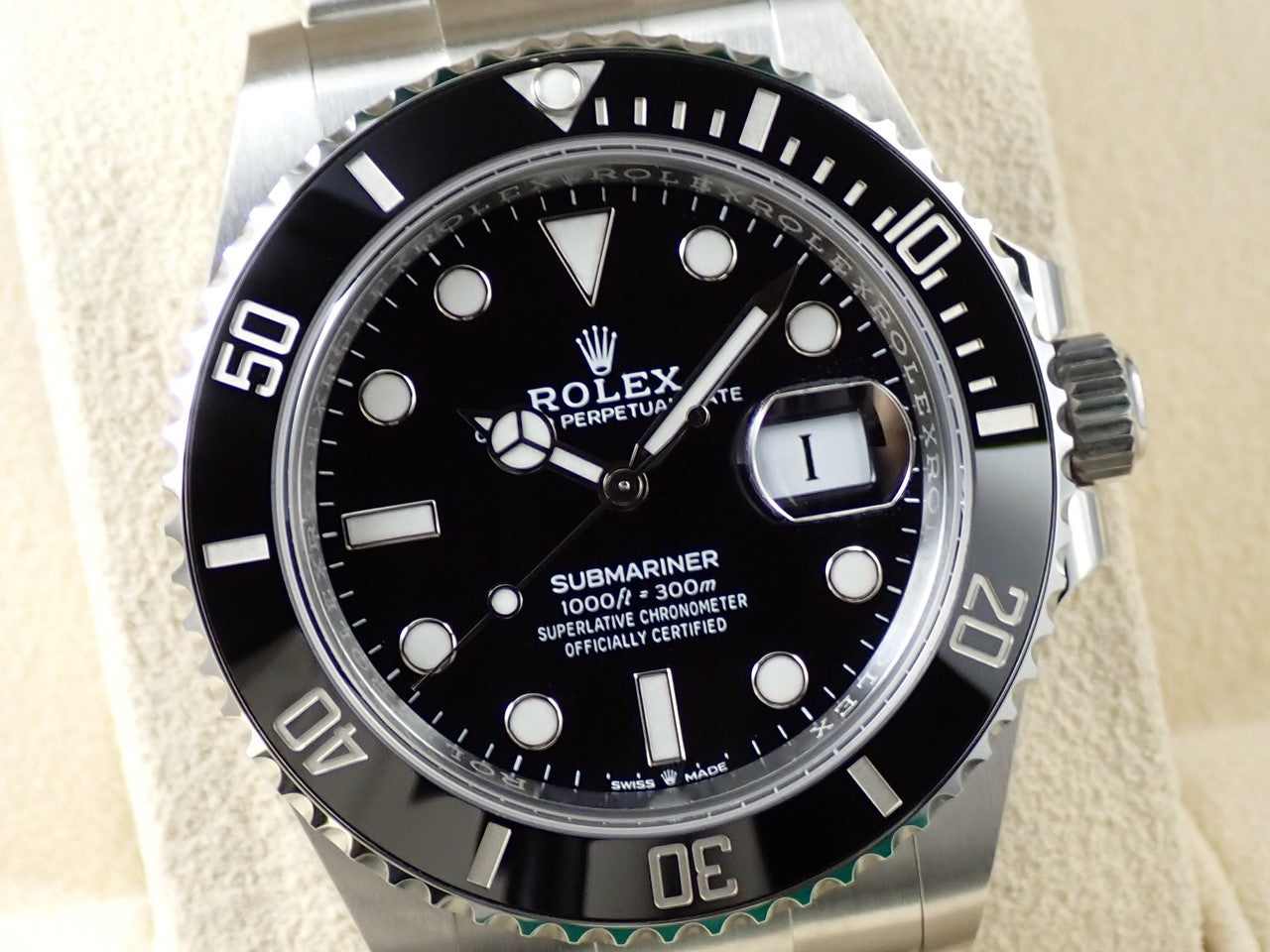 Rolex Submariner Date &lt;Warranty, Box, etc.&gt;