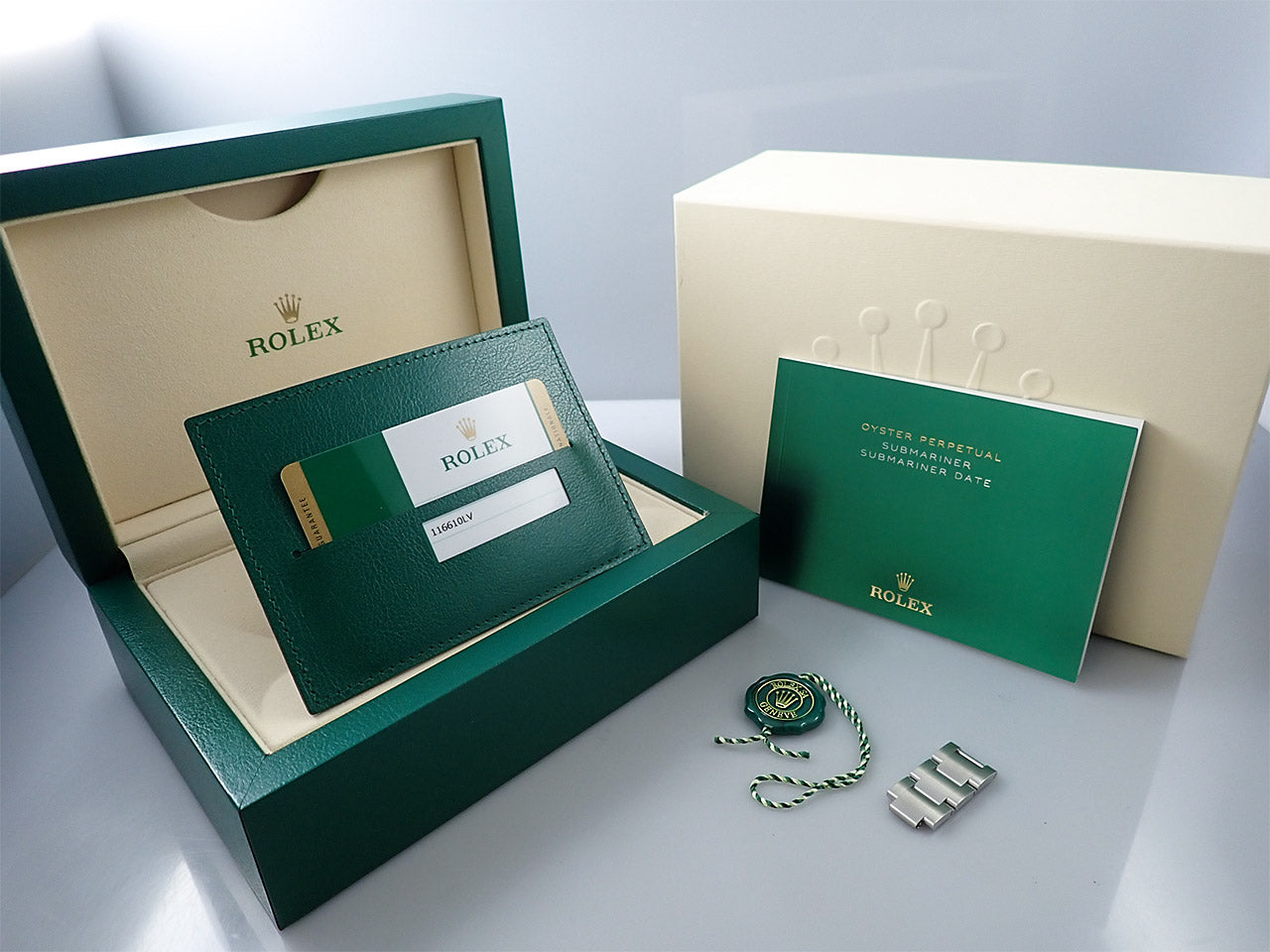 Rolex Submariner Date &lt;Warranty, Box, etc.&gt;