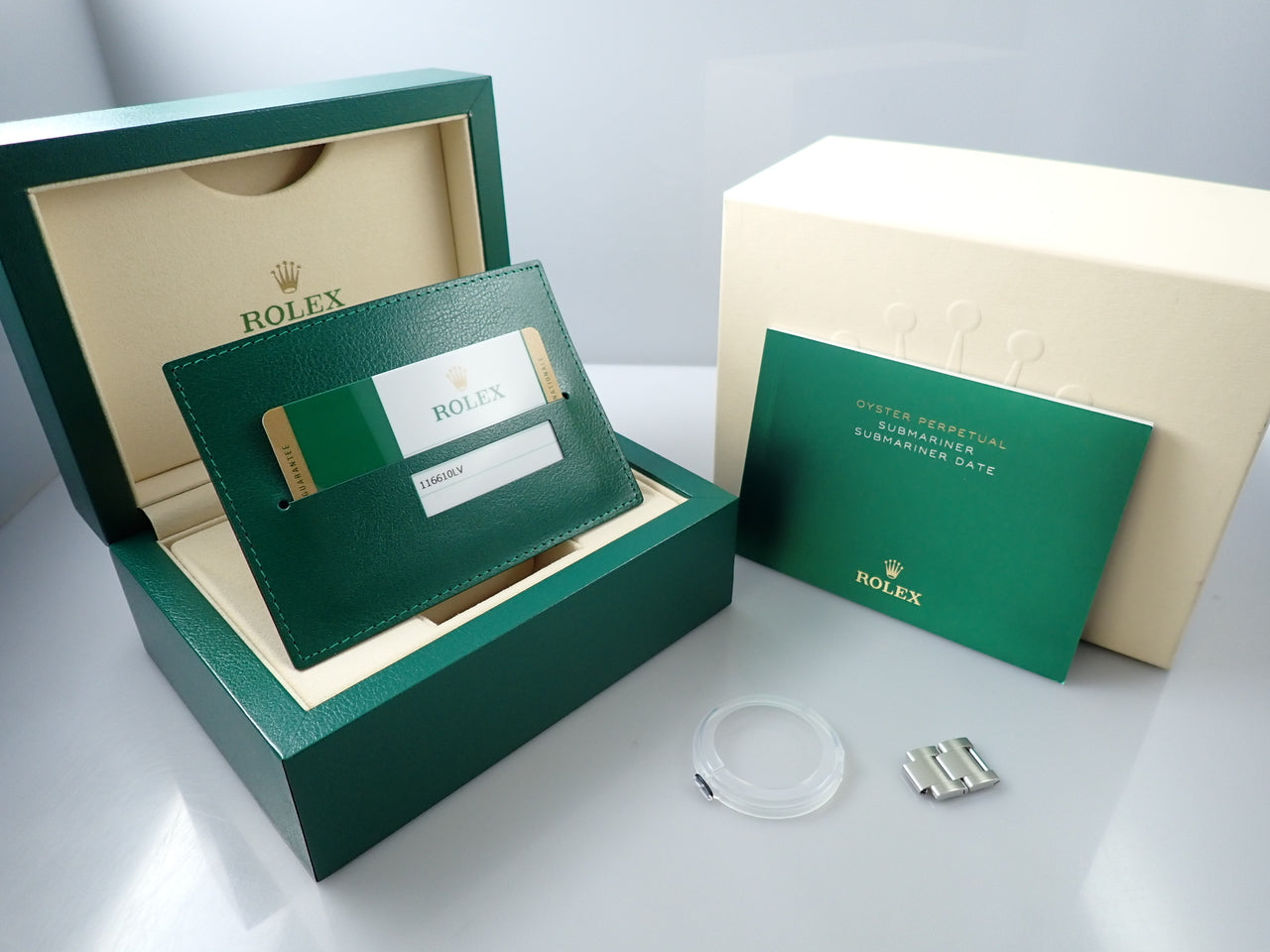 Rolex Submariner Date &lt;Warranty, Box, etc.&gt;