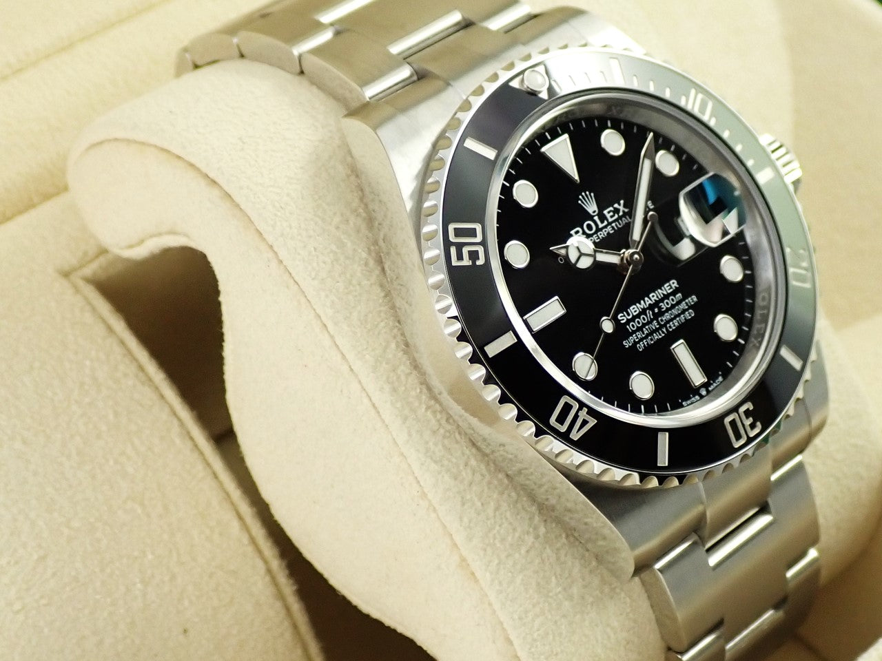 Rolex Submariner Date &lt;Warranty, Box, etc.&gt;