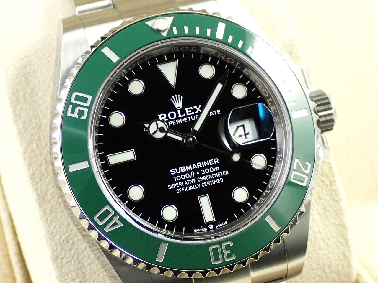 Rolex Submariner Date &lt;Warranty, Box, etc.&gt;