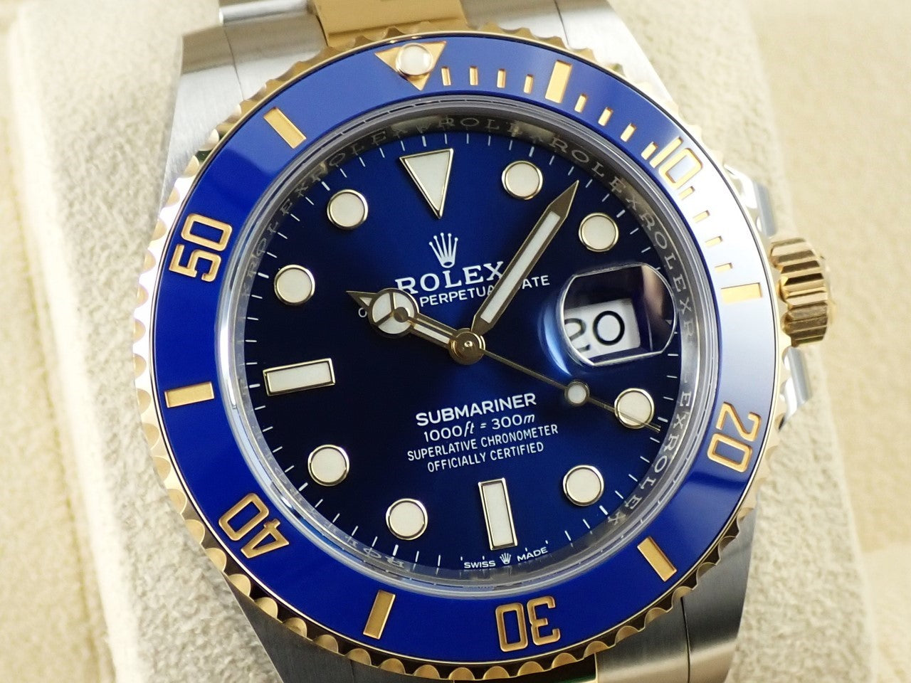 Rolex Submariner Date &lt;Warranty, Box, etc.&gt;