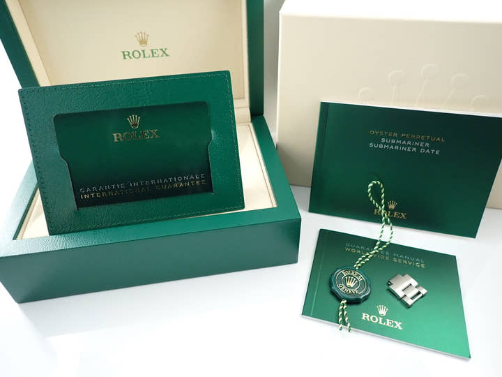 Rolex Submariner Date <Warranty, Box, etc.>