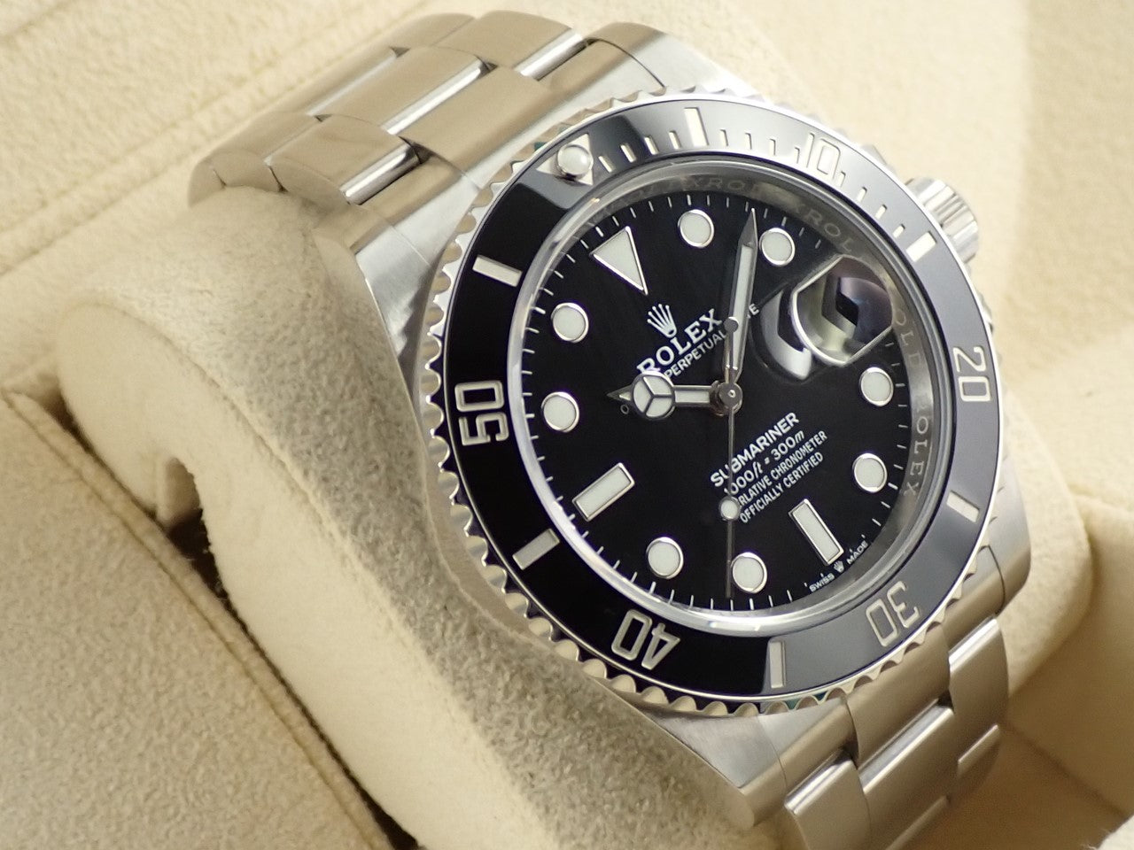 Rolex Submariner Date &lt;Warranty, Box, etc.&gt;