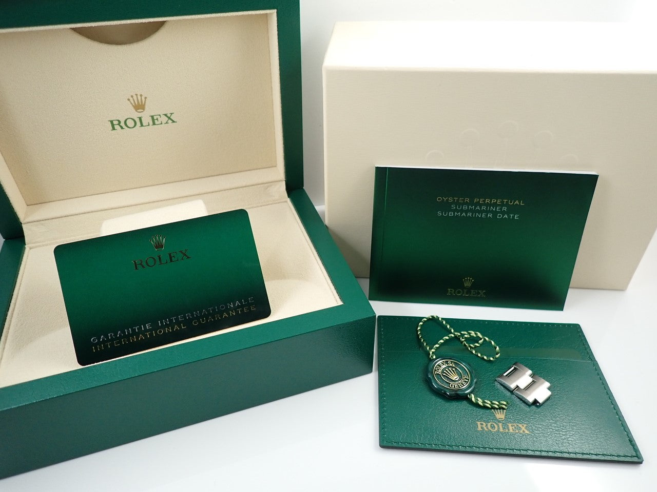 Rolex Submariner Date &lt;Warranty, Box, etc.&gt;