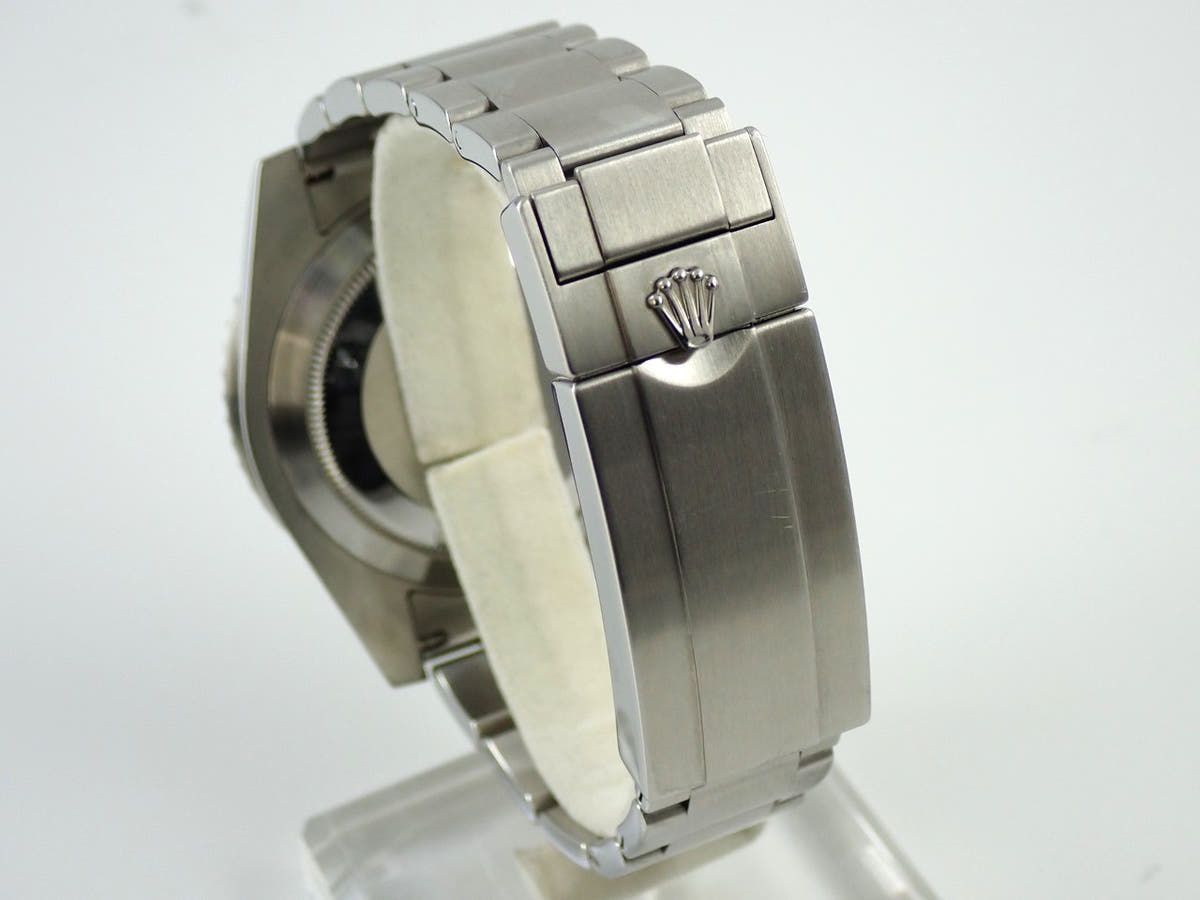 ロレックス サブマリーナー デイト Ref.116610LV グリーン文字盤 中古 Z7TKTARS
