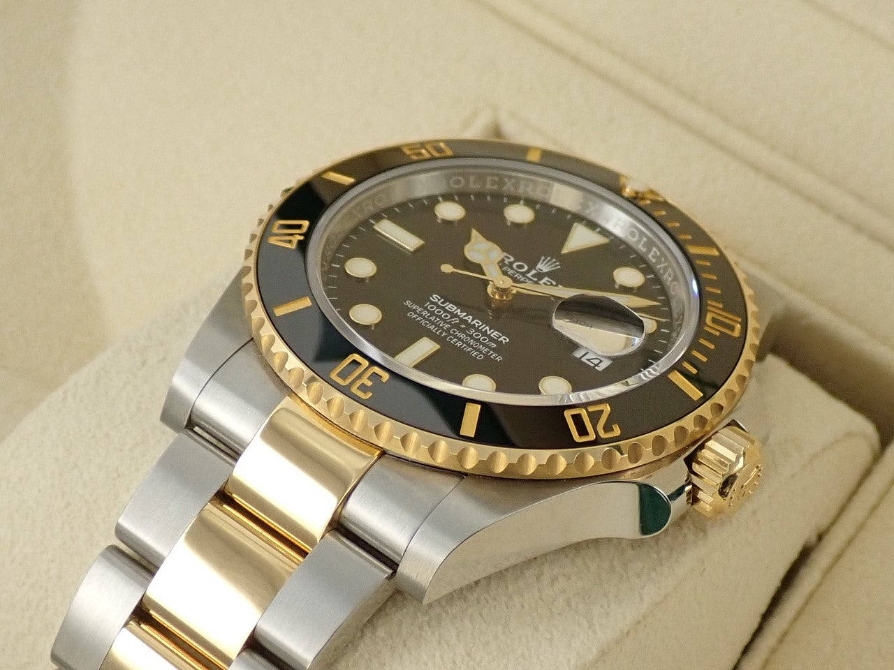 Rolex Submariner Date &lt;Warranty, Box, etc.&gt;