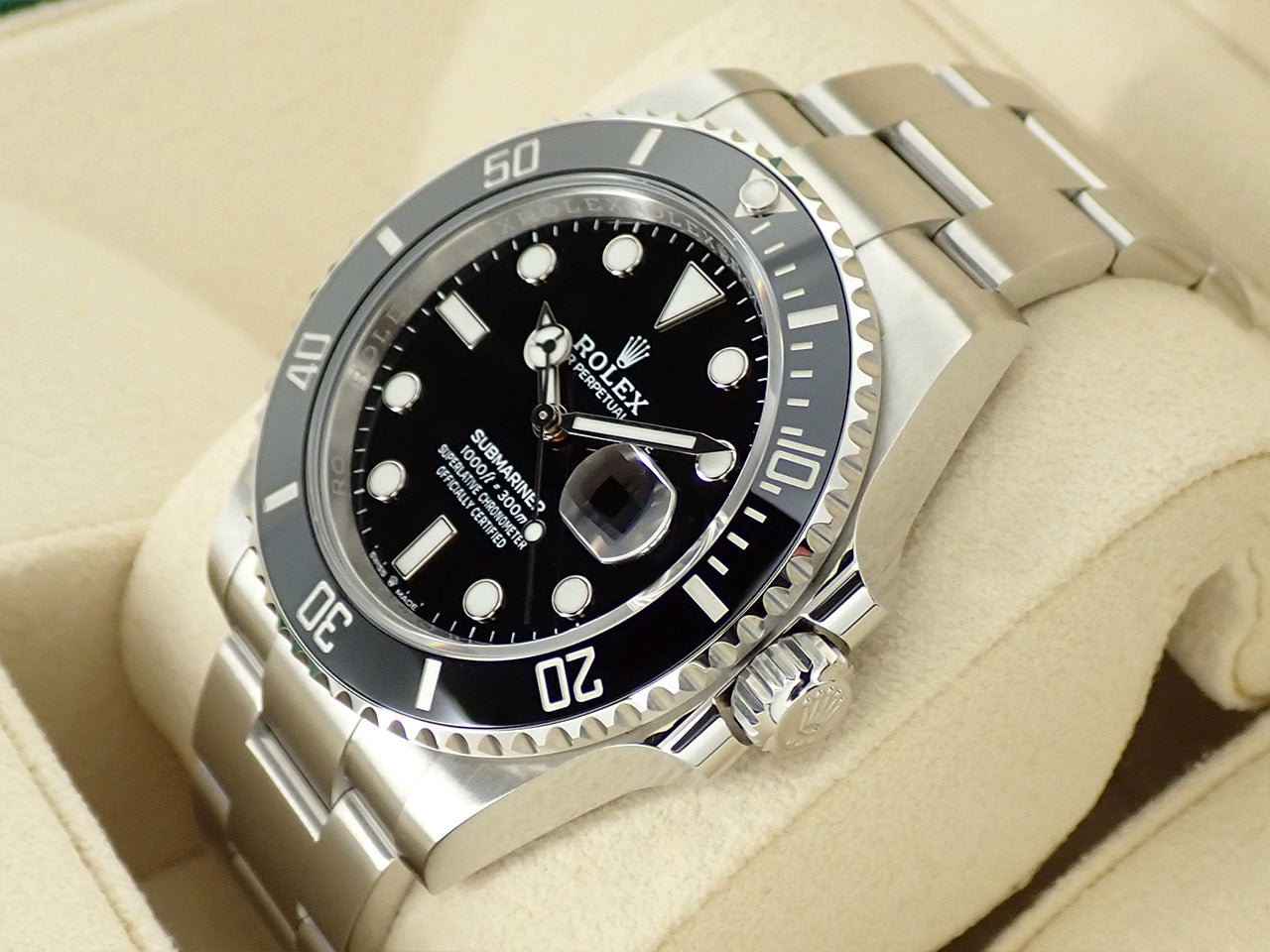 Rolex Submariner Date &lt;Warranty, Box, etc.&gt;