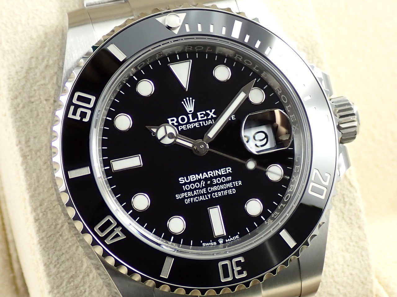 Rolex Submariner Date &lt;Warranty, Box, etc.&gt;