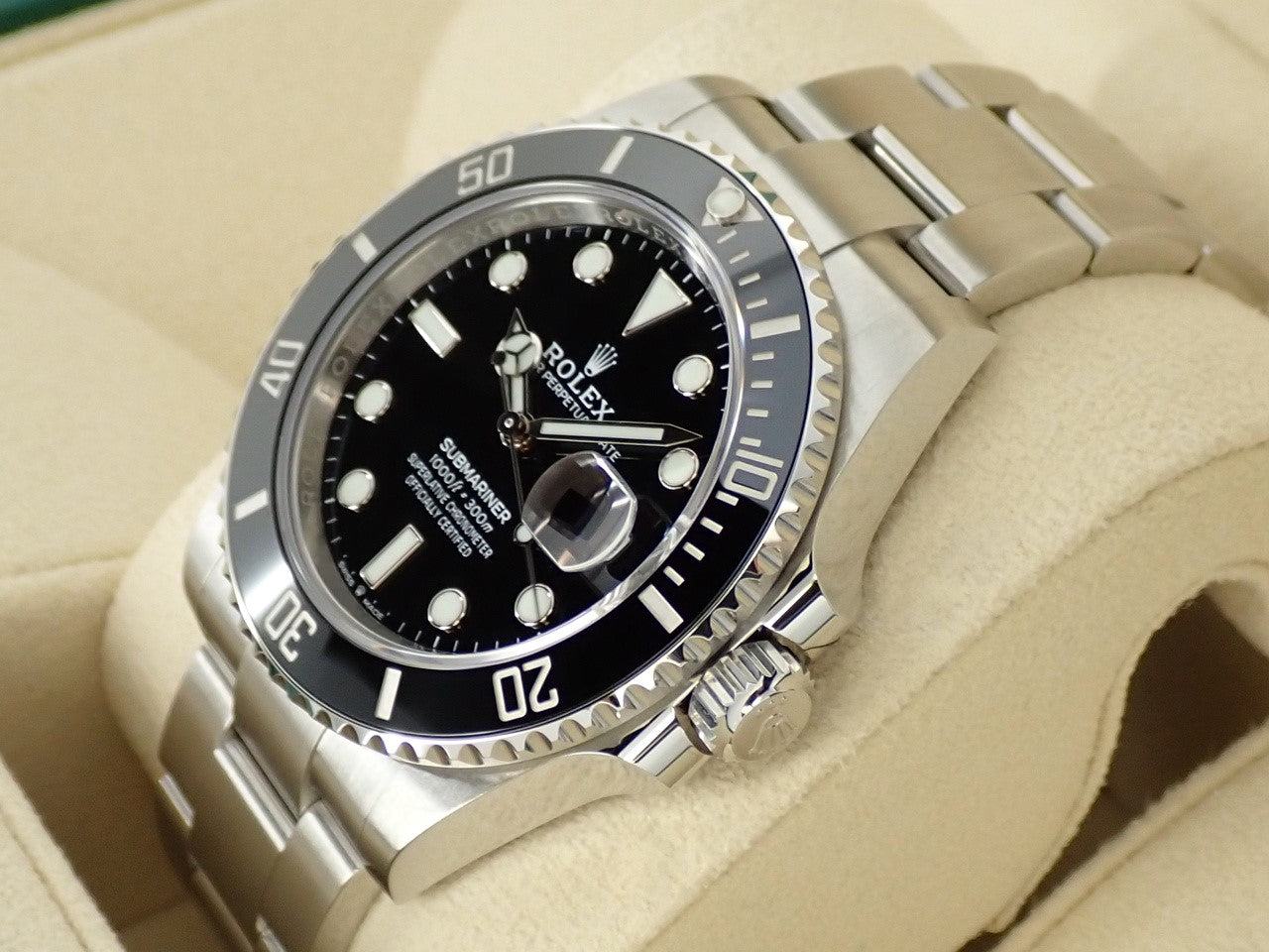 Rolex Submariner Date &lt;Warranty, Box, etc.&gt;