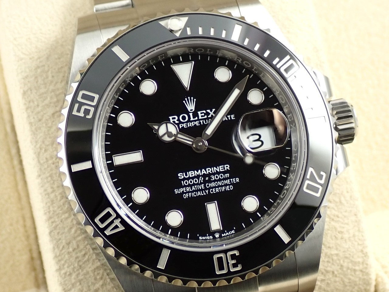 Rolex Submariner Date &lt;Warranty, Box, etc.&gt;