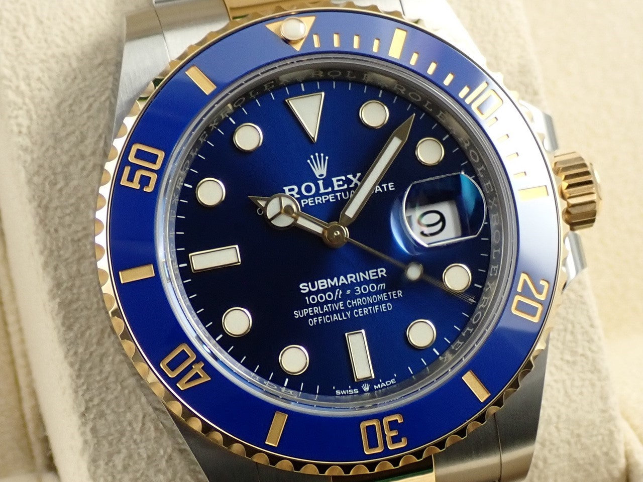 Rolex Submariner Date &lt;Warranty, Box, etc.&gt;