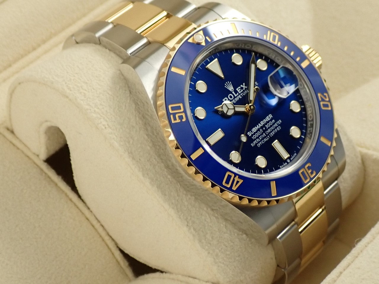 Rolex Submariner Date &lt;Warranty, Box, etc.&gt;