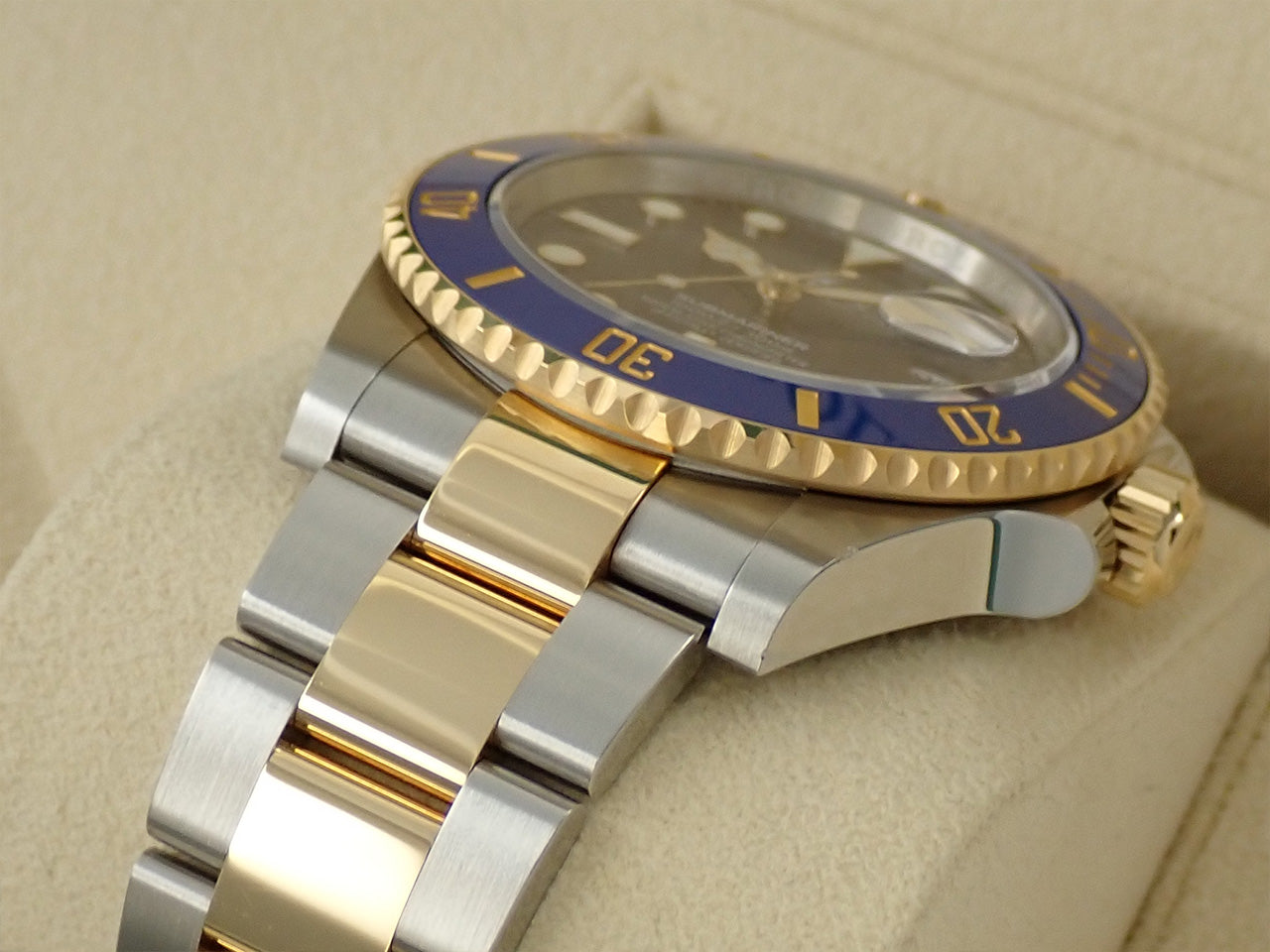 Rolex Submariner Date &lt;Warranty, Box, etc.&gt;