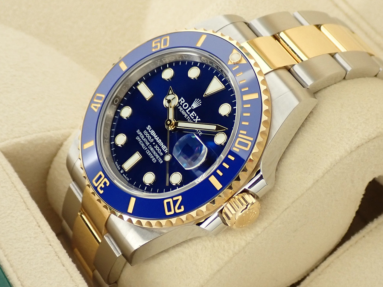 Rolex Submariner Date &lt;Warranty, Box, etc.&gt;