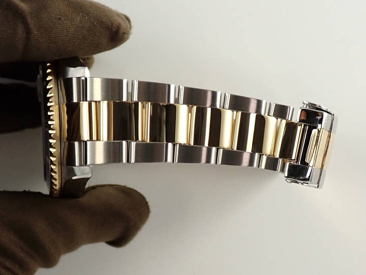 Rolex Submariner Date Ref. 16613 Stainless Steel/Yellow Gold Blue Dial