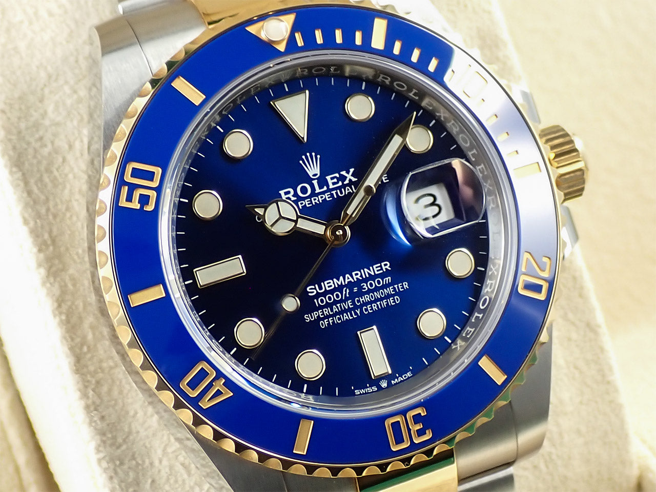 Rolex Submariner Date &lt;Warranty, Box, etc.&gt;