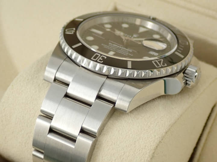 ロレックス サブマリーナー デイト Ref.116610LN ステンレススチール ブラック文字盤