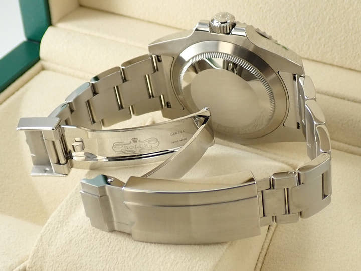 ロレックス サブマリーナー デイト Ref.116610LN ステンレススチール ブラック文字盤