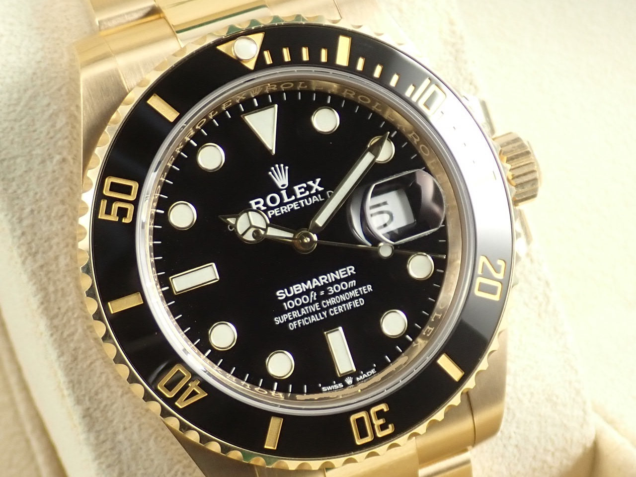 Rolex Submariner Date &lt;New warranty, box, etc.&gt;