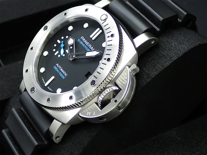 Panerai Submersible Ref.PAM00973 Black Dial Good Condition 92MVZWMY