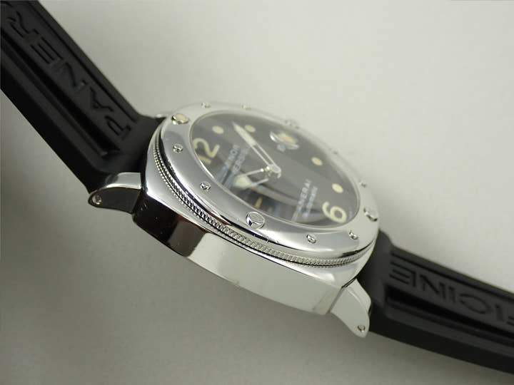 パネライ サブマーシブル Ref.PAM00024 ブラック文字盤 中古 2TA26188