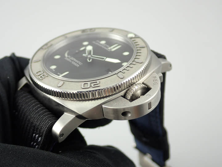 Panerai Luminor Ref.PAM00984 Black Dial Used Submersible-6