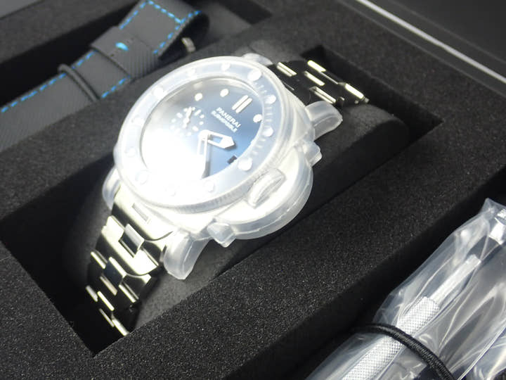 パネライ サブマーシブル Ref.PAM01068 ブルー文字盤 未使用 submersible-7
