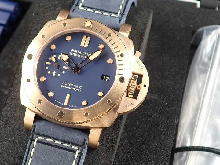 Panerai Submersible Bronzo Blue Abisso Ref.PAM01074 Blue Dial Unused 27NJ6AL3