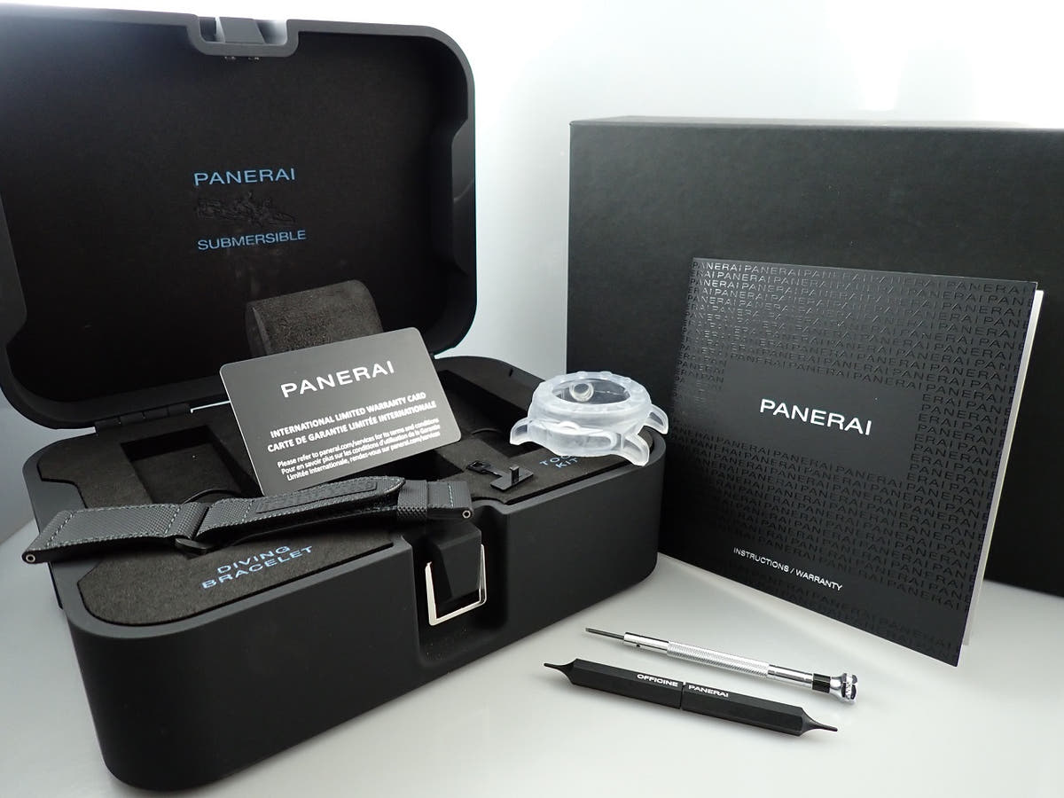 パネライ サブマーシブル フォルツスペシャリ Ref.PAM01239 ブラック文字盤 未使用 9LF18599