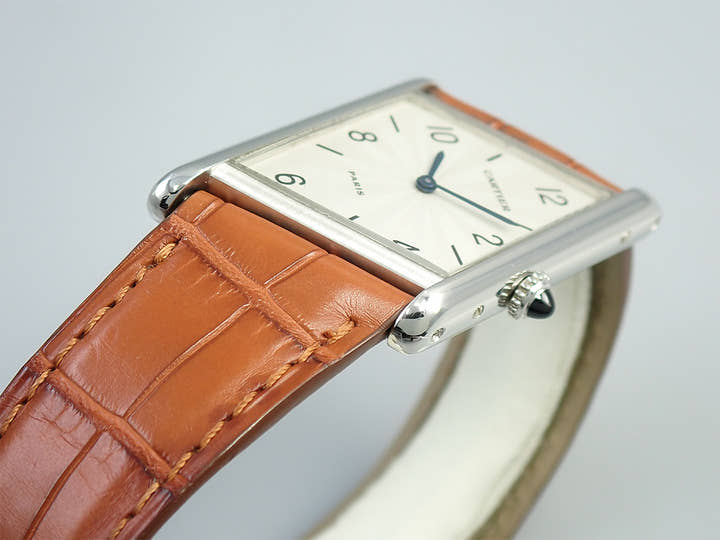 カルティエ タンク アシメトリック ウォッチ Ref.- シルバー文字盤 中古 W5Y4PS77