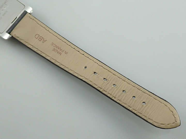カルティエ タンク サントレ Ref.WGTA0027 シルバー文字盤 中古 19P5TJWH