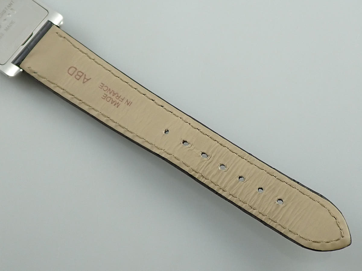 カルティエ タンク サントレ Ref.WGTA0027 シルバー文字盤 中古 19P5TJWH