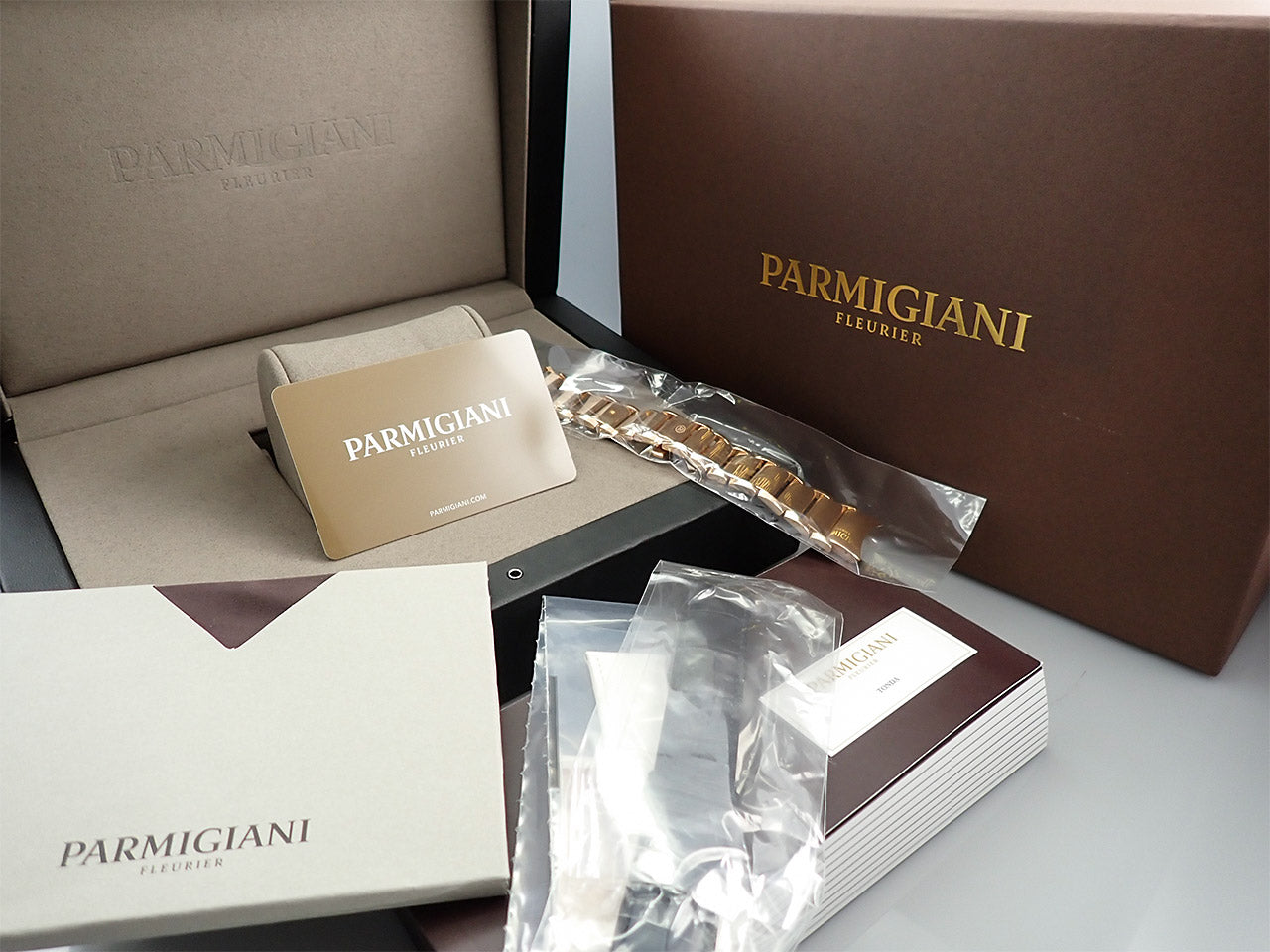 Parmigiani Fleurier Tonda 1950 Moonbow &lt;Warranty, Box, etc.&gt;