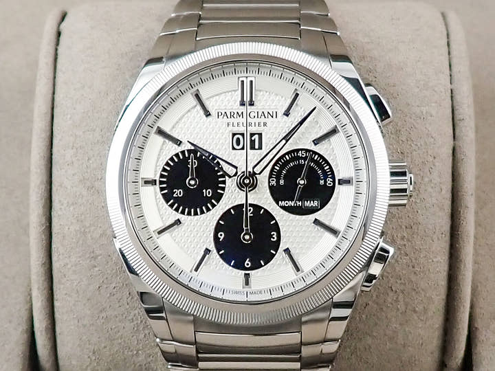 パルミジャーニフルリエ トンダ GT クロノグラフ Ref.PFC906-0000140-B00182 シルバー×ブラック文字盤 中古 0W100CWR