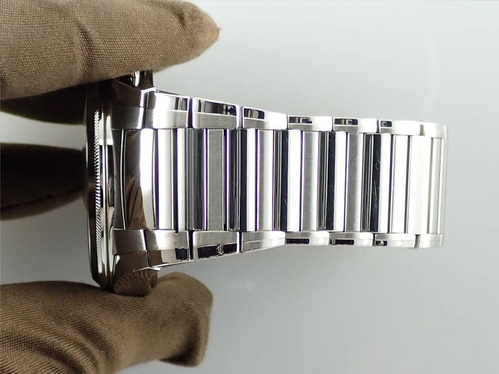 パルミジャーニフルリエ トンダ GT クロノグラフ Ref.PFC906-0000140-B00182 シルバー×ブラック文字盤 中古 1J3WFRFH