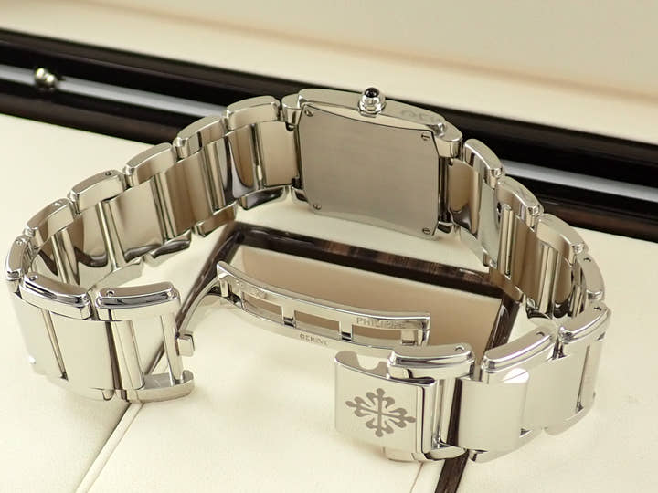 Patek Philippe Twenty-4 TIFFANY &amp; CO. Ref. 4910/10A-012 Stainless Steel Blue Dial