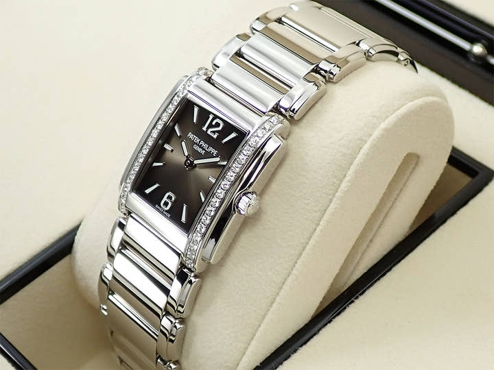 パテックフィリップ Twenty-4 Ref.4910/1200A-010 ステンレススチール グレー文字盤
