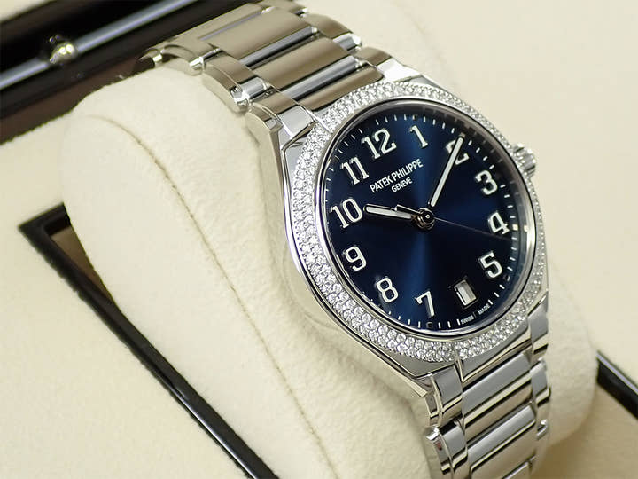 パテックフィリップ Twenty-4 Ref.7300/1200A-001 ステンレススチール ブルーソレイユ文字盤