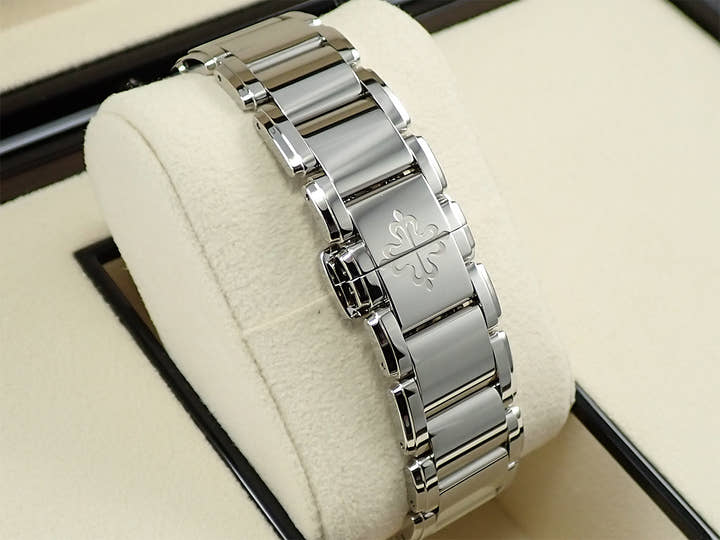 パテックフィリップ Twenty-4 Ref.7300/1200A-001 ステンレススチール ブルーソレイユ文字盤