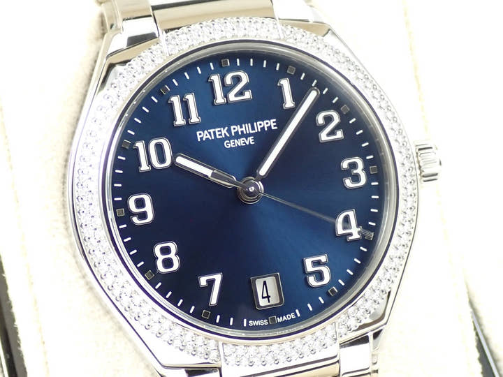 パテックフィリップ Twenty-4 Ref.7300/1200A-001 ステンレススチール ブルーソレイユ文字盤