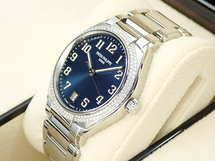 パテックフィリップ Twenty-4 Ref.7300/1200A-001 ステンレススチール ブルーソレイユ文字盤