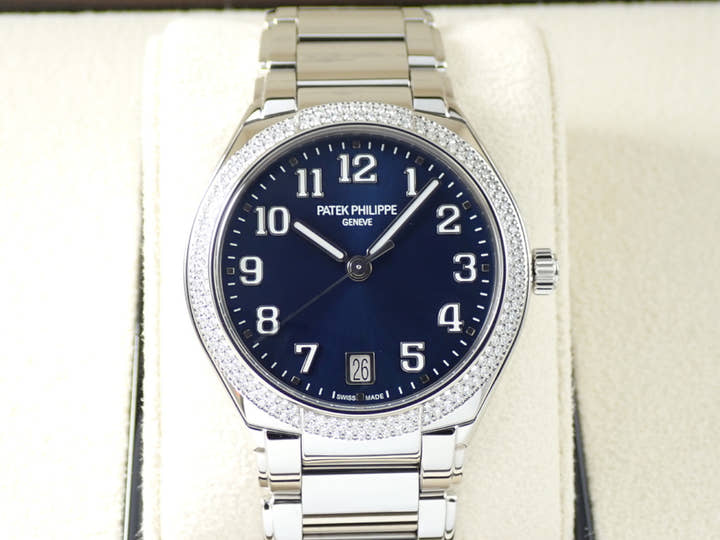 パテックフィリップ Twenty-4 Ref.7300/1200A-001 ステンレススチール ブルーソレイユ文字盤