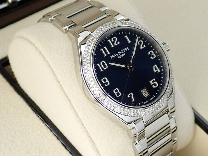 パテックフィリップ Twenty-4 Ref.7300/1200A-001 ステンレススチール ブルーソレイユ文字盤