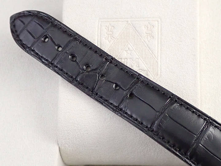 H.モーザー ベンチャー・コンセプト ベンタブラック ブラックハンズ Ref.2327-0222 ベンタブラック文字盤 美品 UJ042H3T